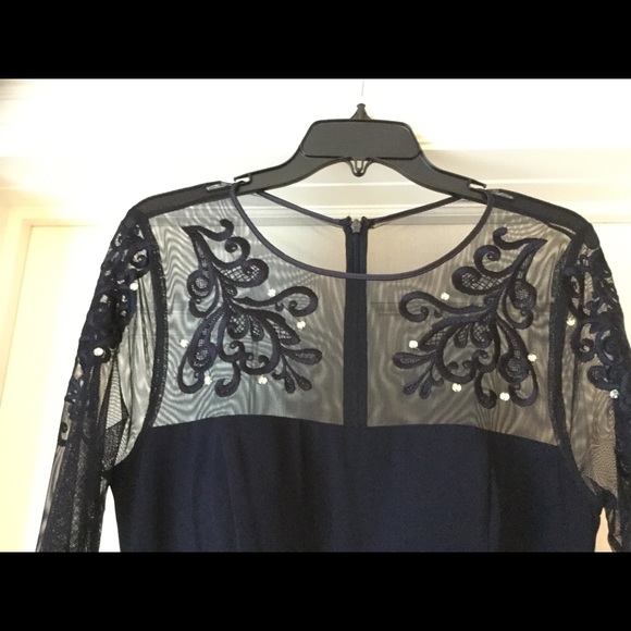 Dress - Picture 2 of 5